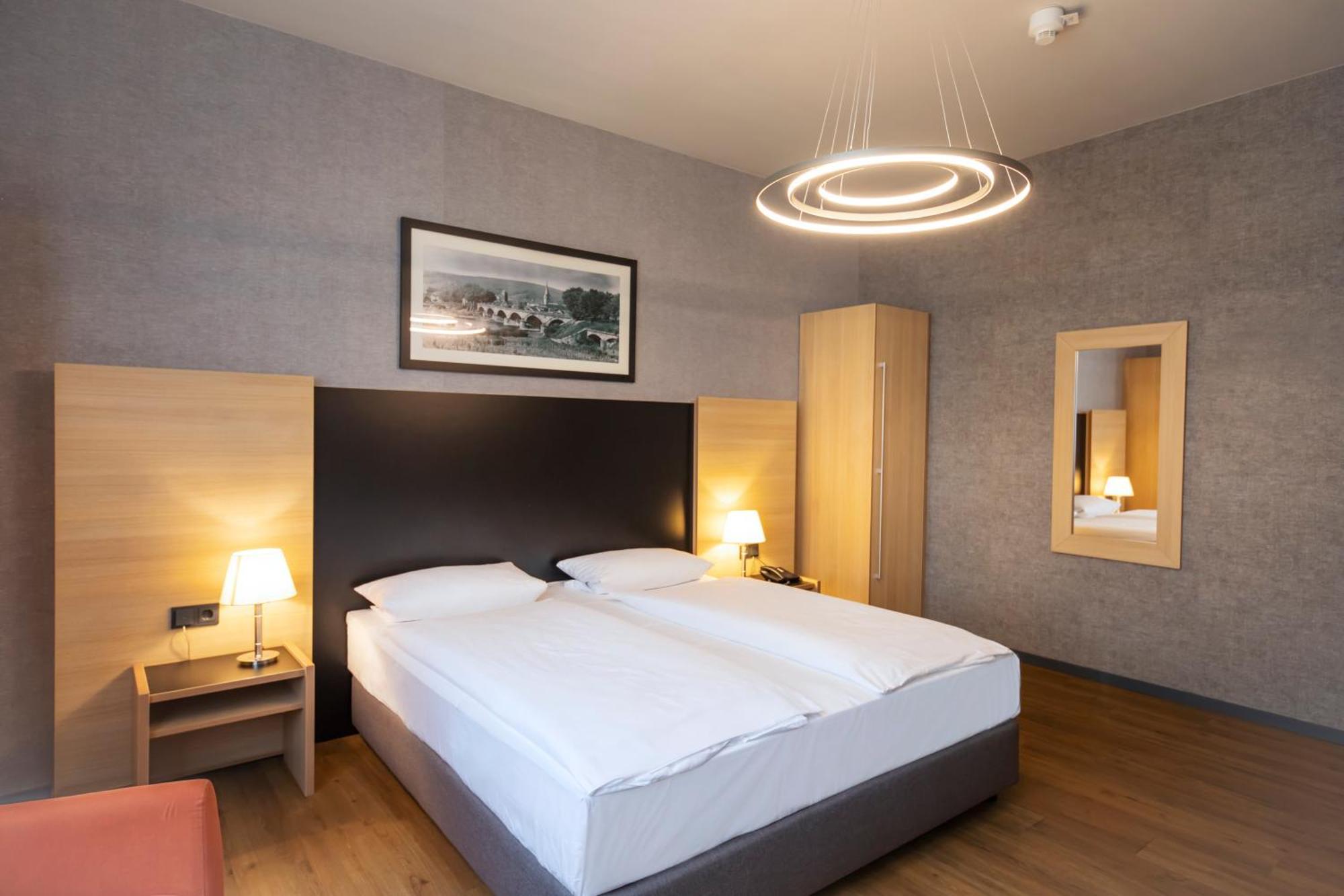 Roomingtons Hotel Franziskushoehe Lohr 외부 사진